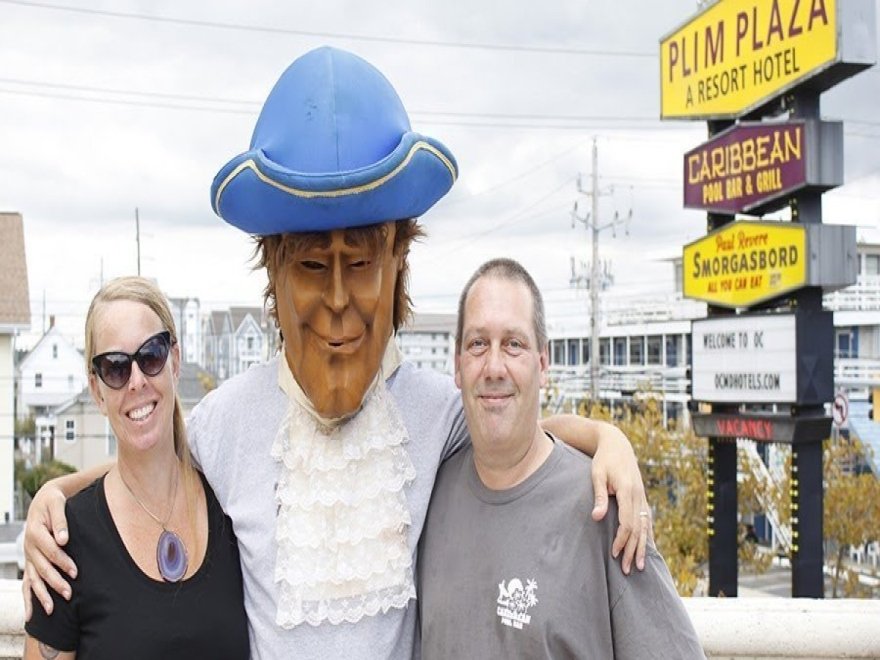 Cabanas Beach Bar & Grille