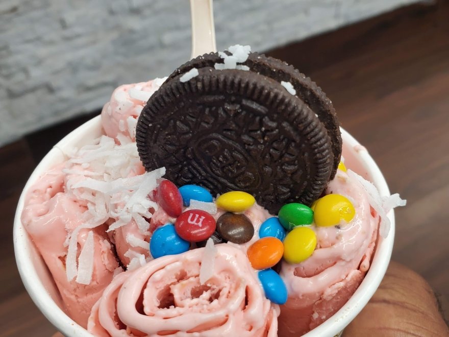 Southpole Ice Cream Roll