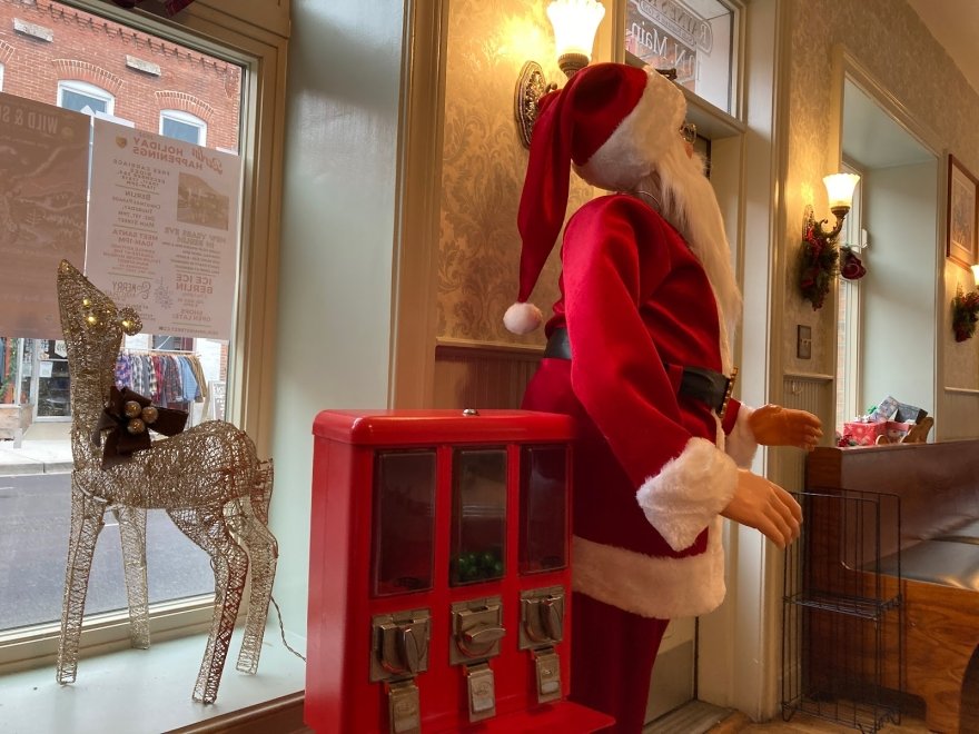 Gilbert's Provisions