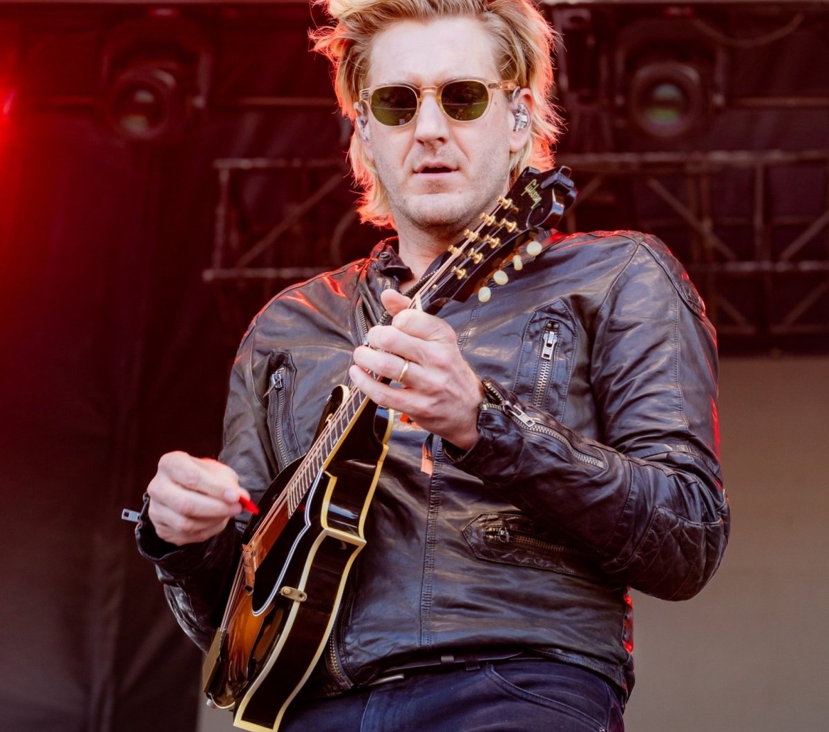 guitarist at Country Calling